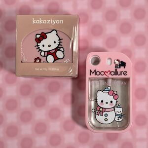 NWT NIB Mocallure Hello Kitty Loose Setting Powder Compact and Setting Spray Set
